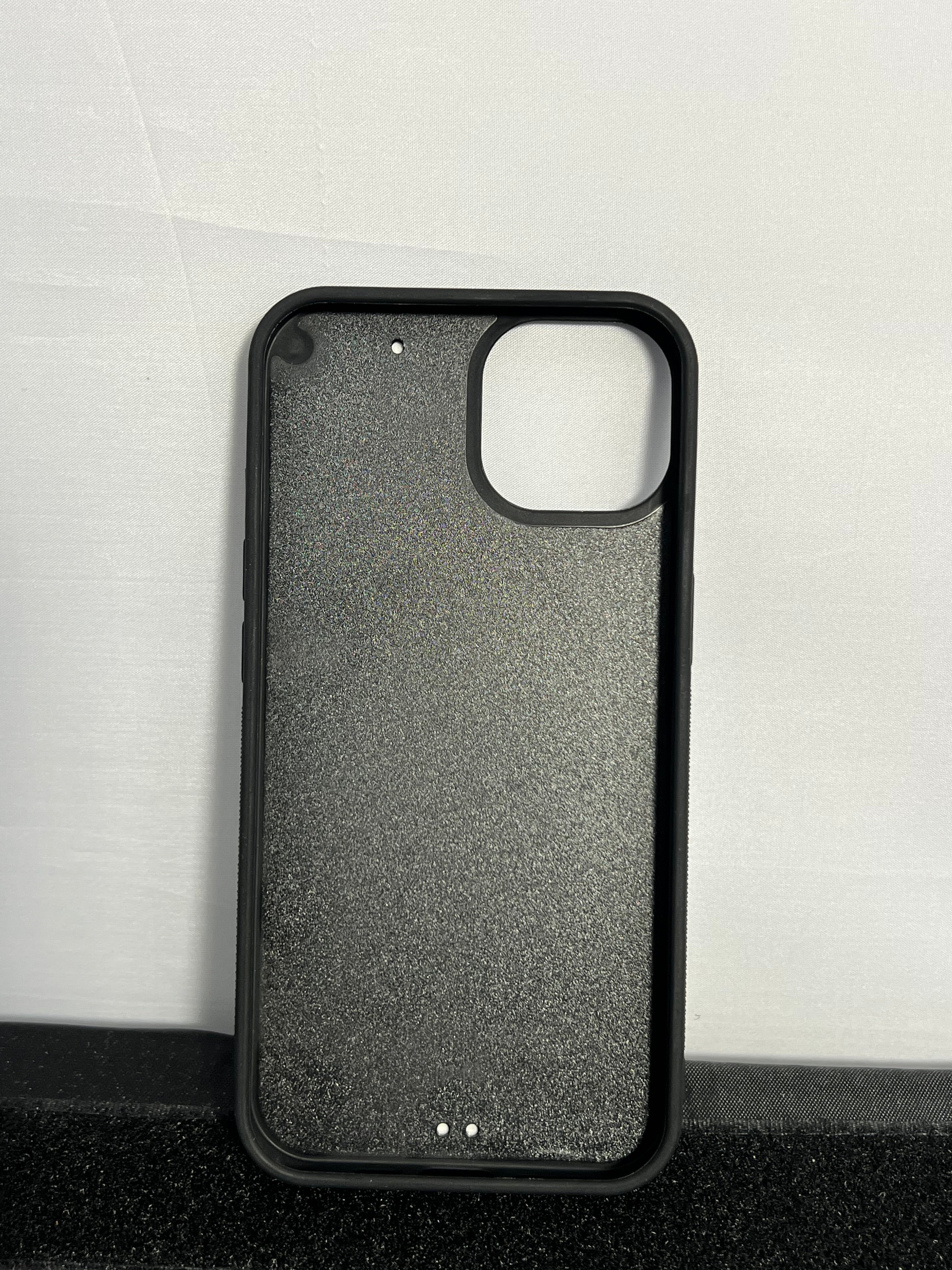 Coque téléphone iPhone 13