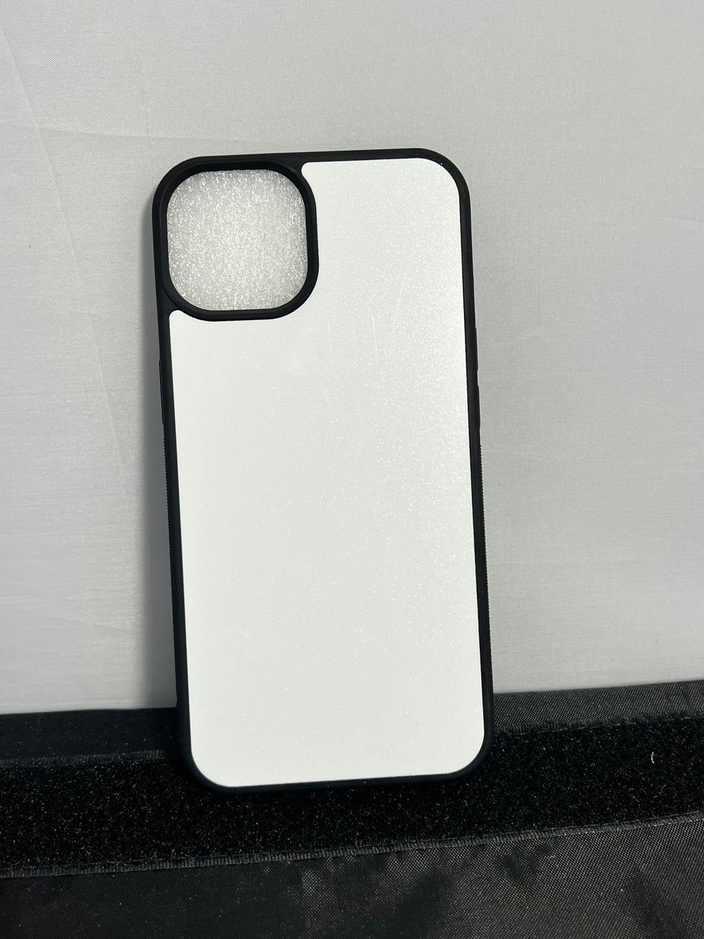Coque téléphone iPhone 13